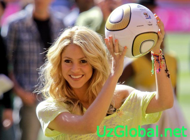 Shakira Futbol Jahon Chempionatida kuyladi